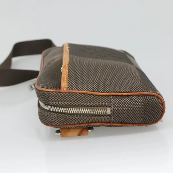 LOUIS VUITTON Damier Geant Acrobat Shoulder Bag Khaki - Picture 4 of 16